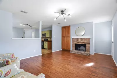 521 Oriel Circle, Crowley, TX 76036 - Photo 5