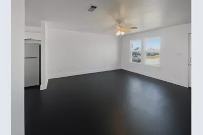 109 James Court #200, Decatur, TX 76234 - Photo 3