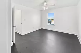 109 James Ct, Decatur, TX 76234 - Photo 17