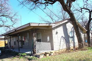 403 Mockingbird Ln, Chico, TX 76431 - Photo 25