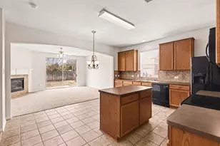 713 Dickerson Ln, Mansfield, TX 76063 - Photo 13