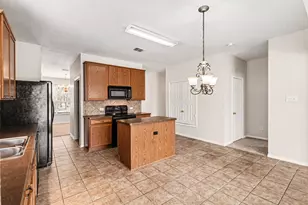 713 Dickerson Ln, Mansfield, TX 76063 - Photo 5