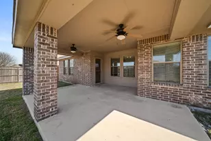 205 Commonwealth Cir, Waxahachie, TX 75165 - Photo 21