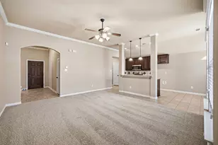 205 Commonwealth Cir, Waxahachie, TX 75165 - Photo 5