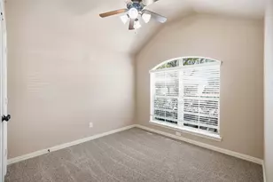 205 Commonwealth Cir, Waxahachie, TX 75165 - Photo 17