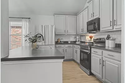 2749 Laurel Oak Drive, McKinney, TX 75071 - Photo 3