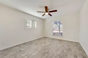 1725 Acosta St, Grand Prairie, TX 75051 - Photo 9