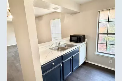 2221 Stella Street #4, Denton, TX 76201 - Photo 5