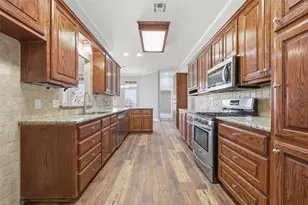 693 McLaughlin Rd, Woodway, TX 76712 - Photo 13