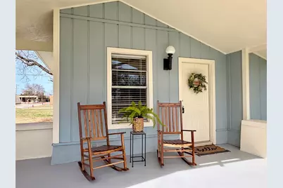 300 E Plummer Street, Eastland, TX 76448 - Photo 1