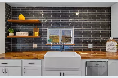 405 E 9th Street, Kemp, TX 75143 - Photo 11