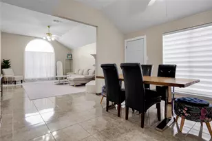 736 W Colony Dr, Arlington, TX 76001 - Photo 7