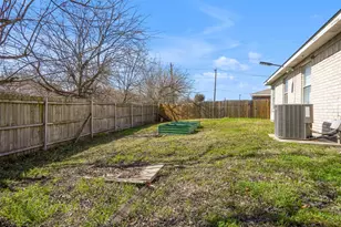 736 W Colony Dr, Arlington, TX 76001 - Photo 19