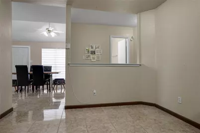 736 W Colony Drive, Arlington, TX 76001 - Photo 11