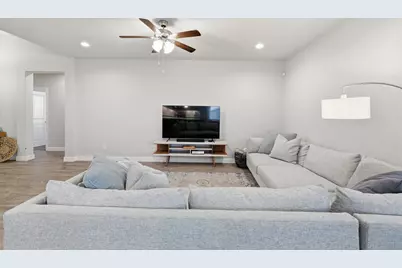 501 Frenchpark Drive, Fort Worth, TX 76052 - Photo 11