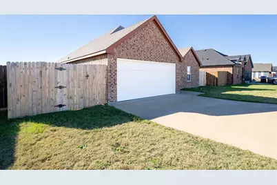 1020 Springview Lane, Mabank, TX 75147 - Photo 3