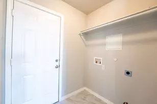 1020 Springview Ln, Mabank, TX 75147 - Photo 13