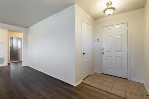 3917 Mantis St, Fort Worth, TX 76106 - Photo 9