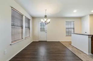 3917 Mantis St, Fort Worth, TX 76106 - Photo 5