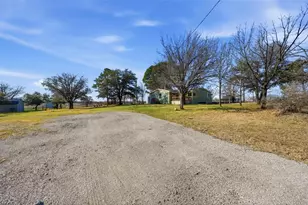 1050 Stadium Dr, Joshua, TX 76058 - Photo 37