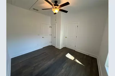 825 Texas Street, Graham, TX 76450 - Photo 9