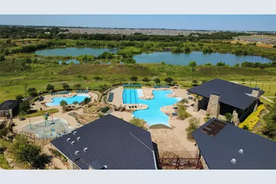 10704 Klondike Lane, Aubrey, TX 76227 - Photo 29