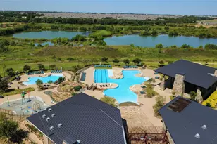 10704 Klondike Ln, Aubrey, TX 76227 - Photo 29