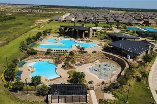 10704 Klondike Ln, Aubrey, TX 76227 - Photo 27