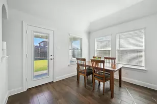 10704 Klondike Ln, Aubrey, TX 76227 - Photo 9