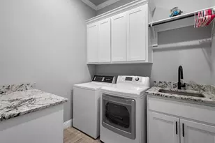 909 1st St, Bridgeport, TX 76426 - Photo 15