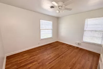 809 Crescent Street, Denton, TX 76201 - Photo 11