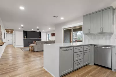 307 Fox Hill Drive, Waco, TX 76705 - Photo 7