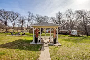 306 Valley Trail Dr, Weatherford, TX 76087 - Photo 27