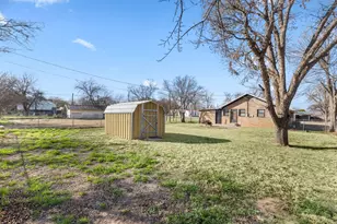 201 W Belknap St, Seymour, TX 76380 - Photo 31