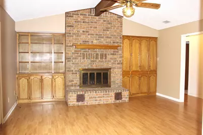 712 Prairie Wind Boulevard, Stephenville, TX 76401 - Photo 3