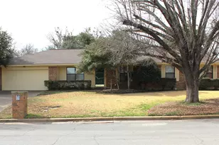 712 Prairie Wind Blvd, Stephenville, TX 76401 - Photo 1