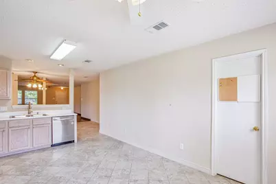 5617 Wiltshire Drive, Fort Worth, TX 76135 - Photo 19