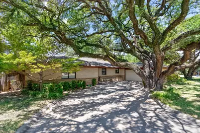 4224 Westmont Court, Fort Worth, TX 76109 - Photo 3