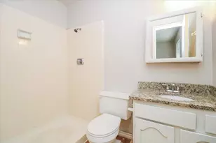 5706 Guildwood Dr, Arlington, TX 76017 - Photo 15