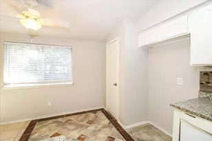 5706 Guildwood Dr, Arlington, TX 76017 - Photo 11