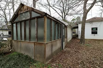 2332 Simpson Street, Paris, TX 75460 - Photo 9