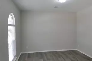 8401 Manchester Dr, Rowlett, TX 75089 - Photo 5