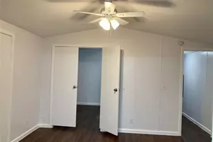 4201 N Interstate Hwy 45, Ennis, TX 75119 - Photo 17