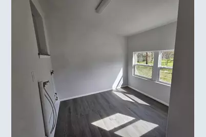 217 W Heard Street, Cleburne, TX 76033 - Photo 17