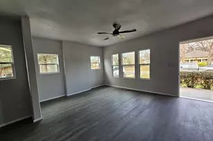 217 W Heard St, Cleburne, TX 76033 - Photo 5