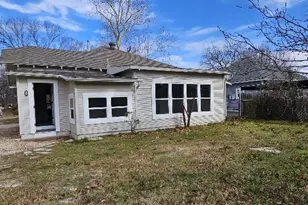 217 W Heard St, Cleburne, TX 76033 - Photo 19