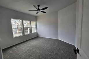 217 W Heard St, Cleburne, TX 76033 - Photo 11