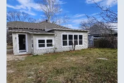 217 W Heard Street, Cleburne, TX 76033 - Photo 17