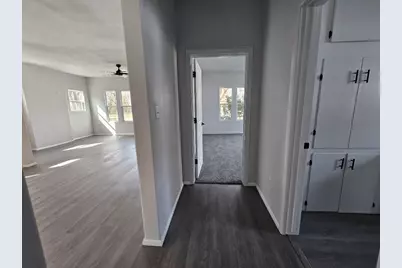 217 W Heard Street, Cleburne, TX 76033 - Photo 13