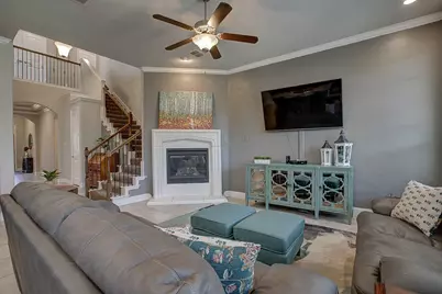 627 Bridgewater Street, Euless, TX 76039 - Photo 9